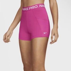 Nike Pro *NWT Women's 3" Shorts | XS
